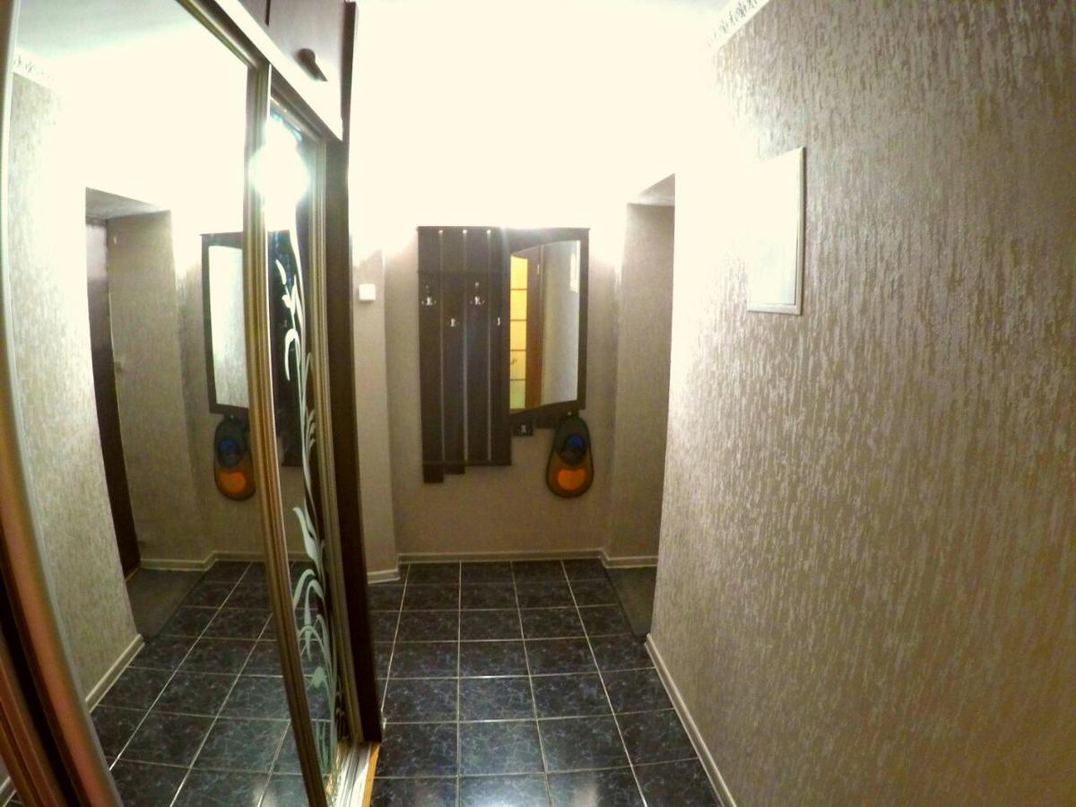 Apartment On Bohdana Gavrilishina Kpi Киев Екстериор снимка